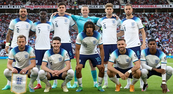 Nike England Authentic Match Harry Kane Home Jersey 22/23 w/ World Cup 2022 Patches(White/Blue Fury/Blue Void) Size M